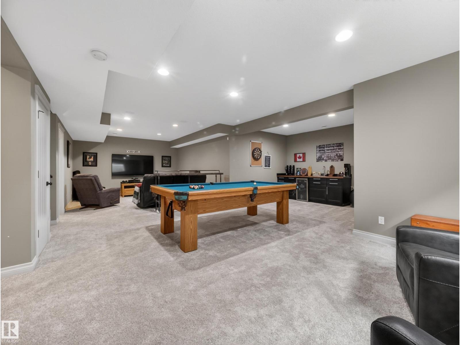 102 Lacombe DR — photo 44