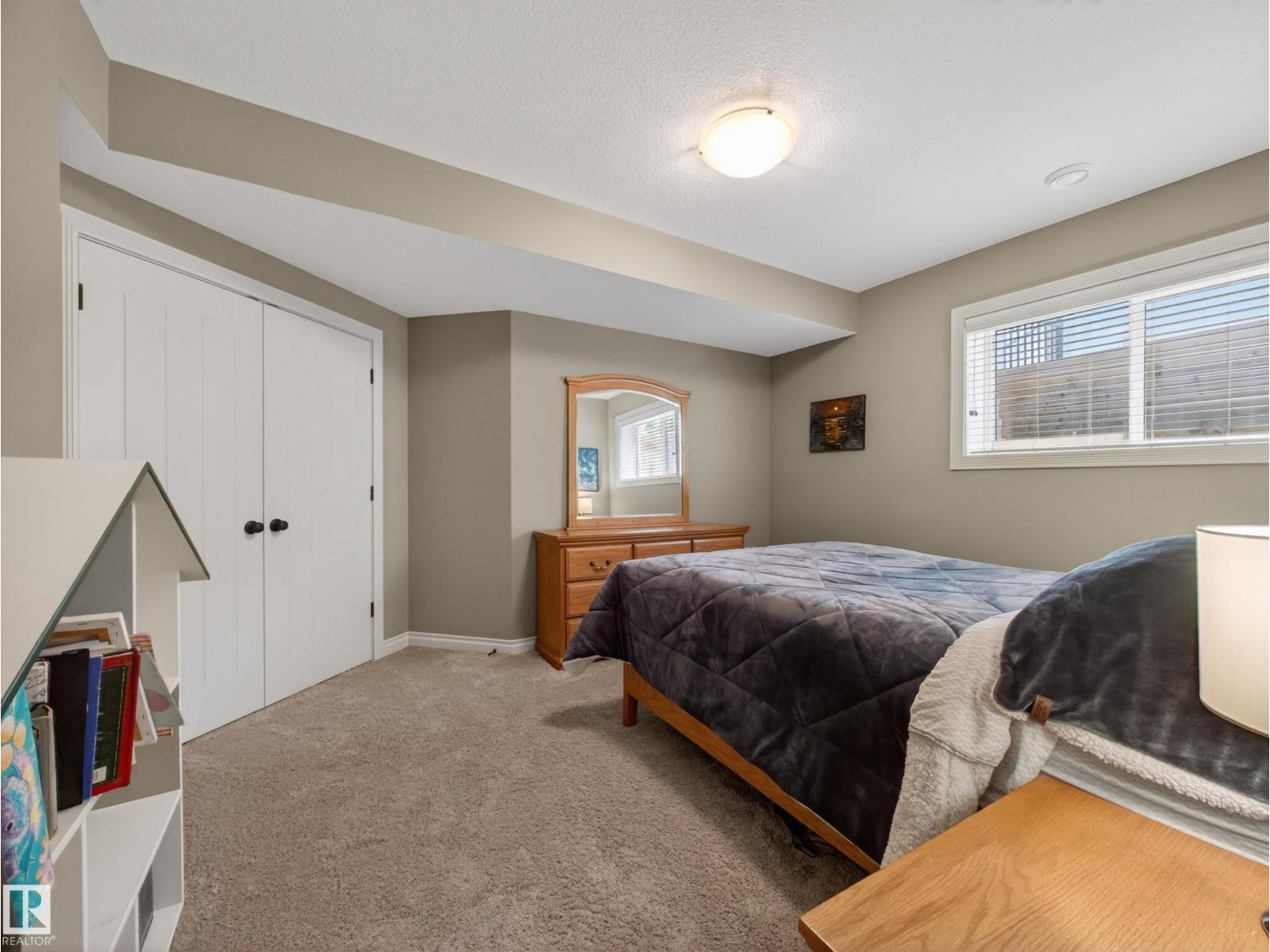 102 Lacombe DR — photo 46