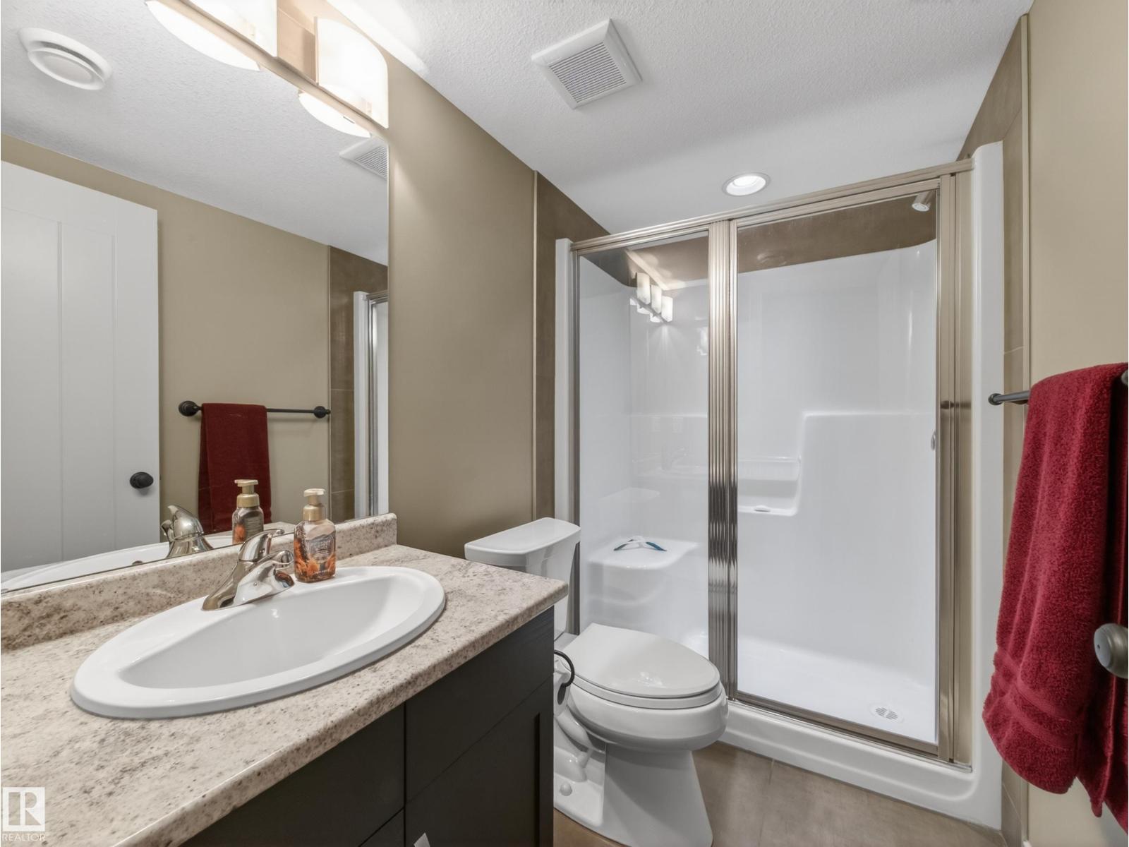 102 Lacombe DR — photo 47