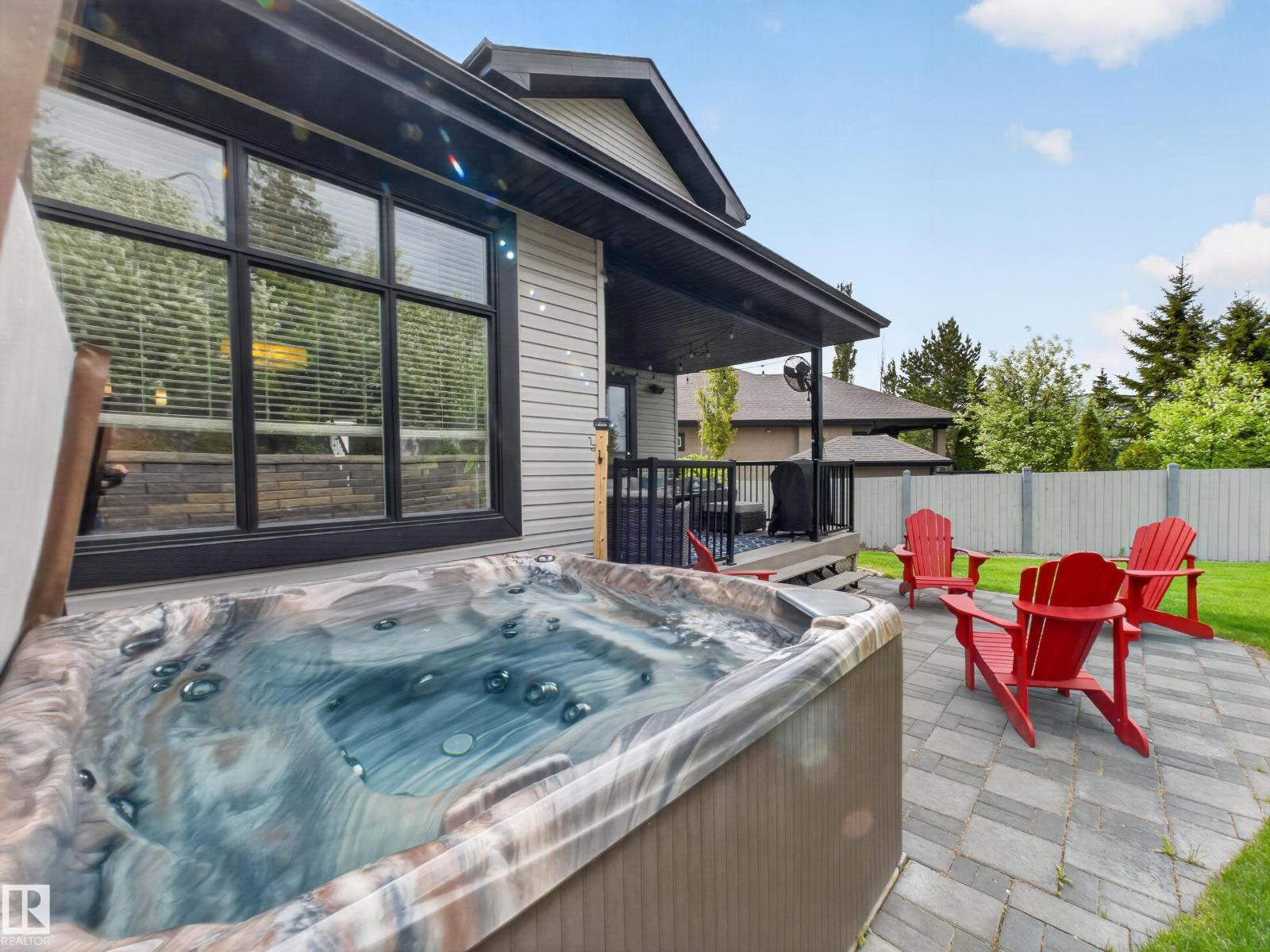 102 Lacombe DR — photo 50