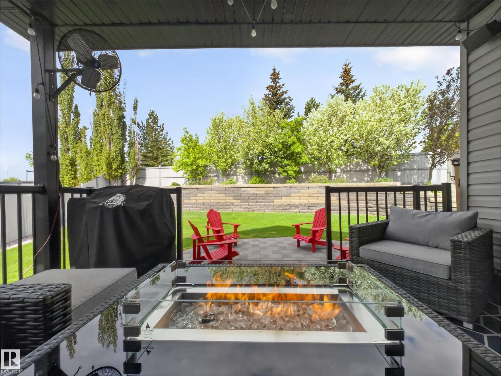 102 Lacombe DR — photo 52