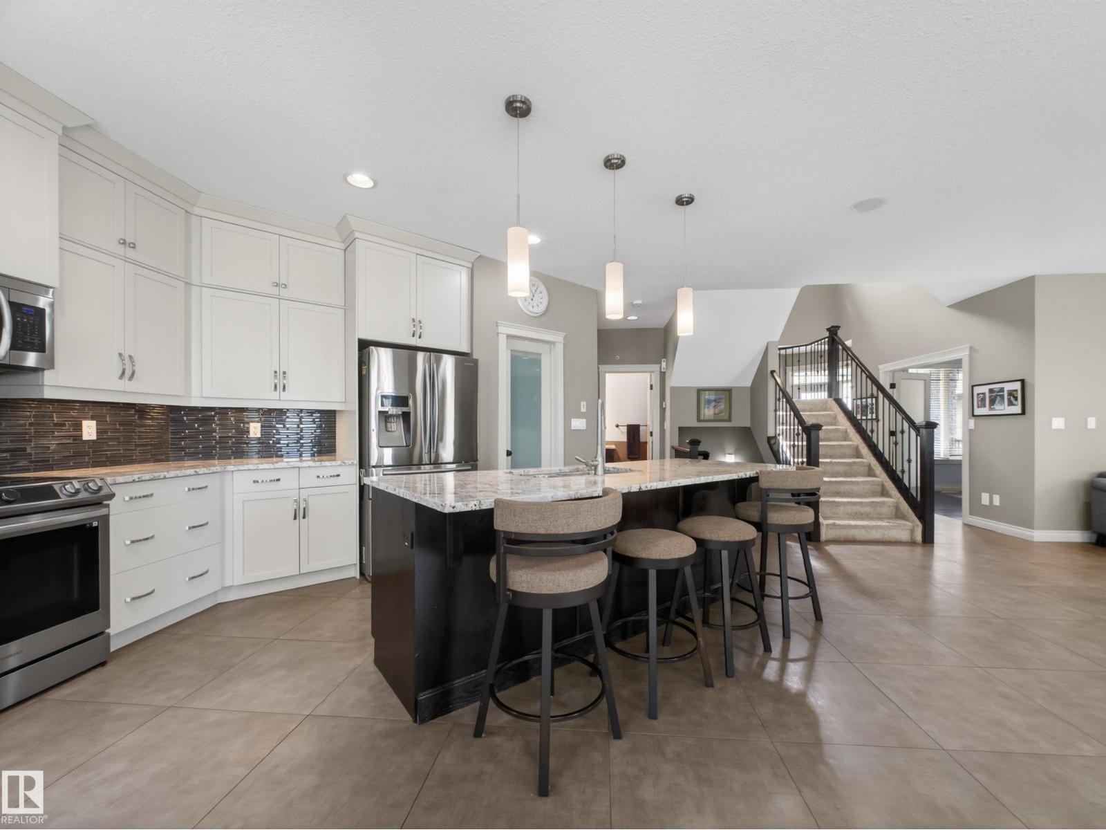102 Lacombe DR — photo 7
