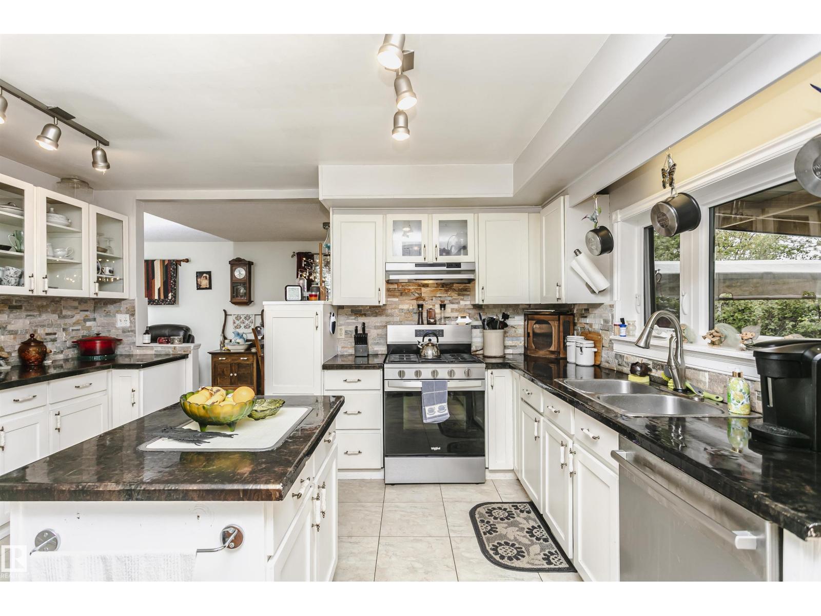 68 Mill RD — photo 17