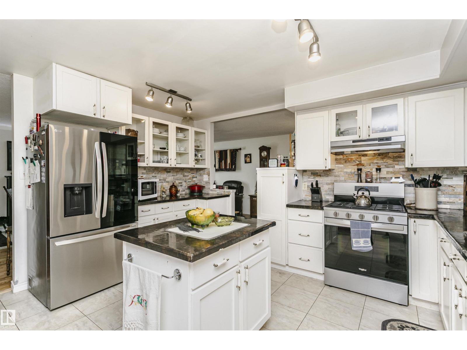 68 Mill RD — photo 18