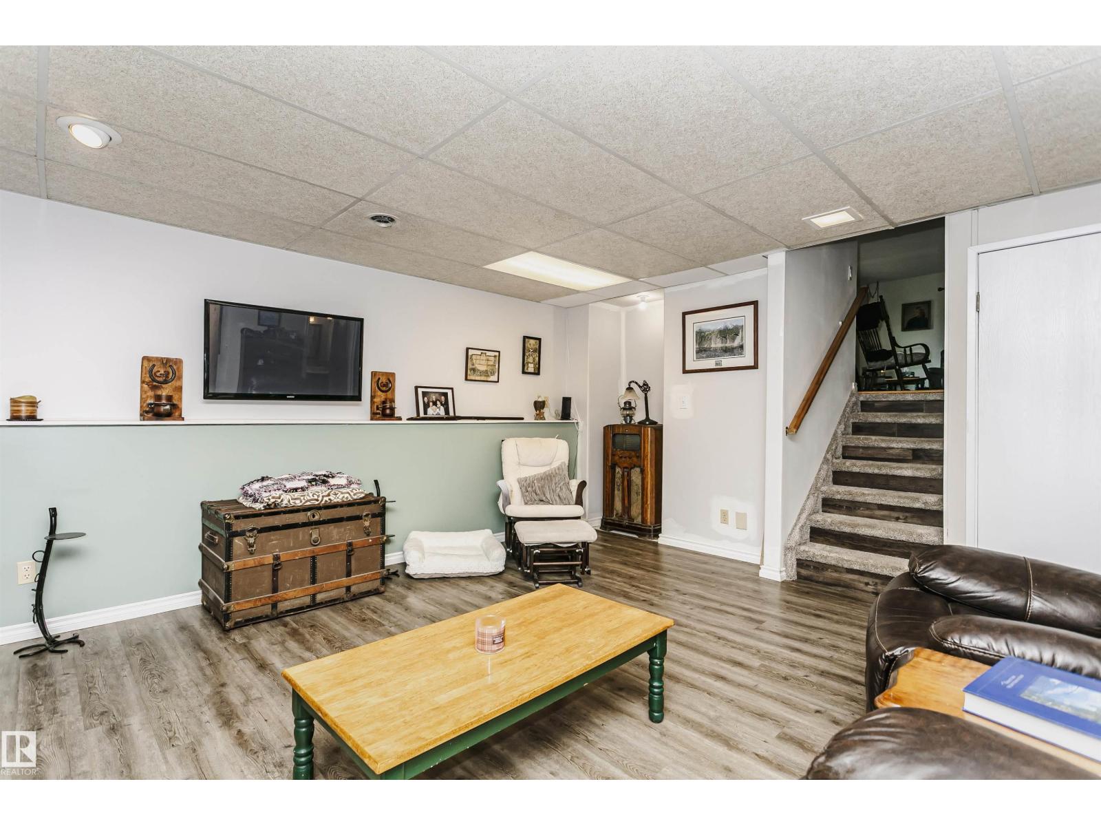 68 Mill RD — photo 23