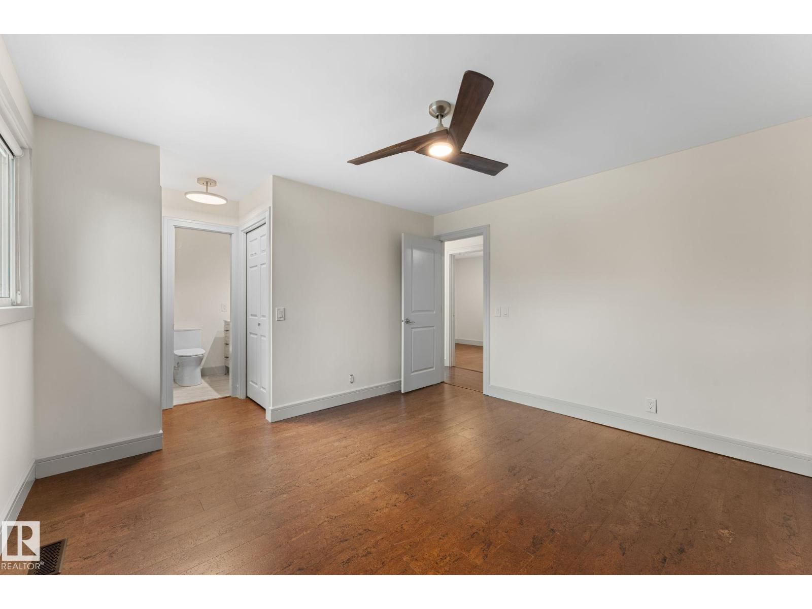 220 GREYSTONE TC - 21