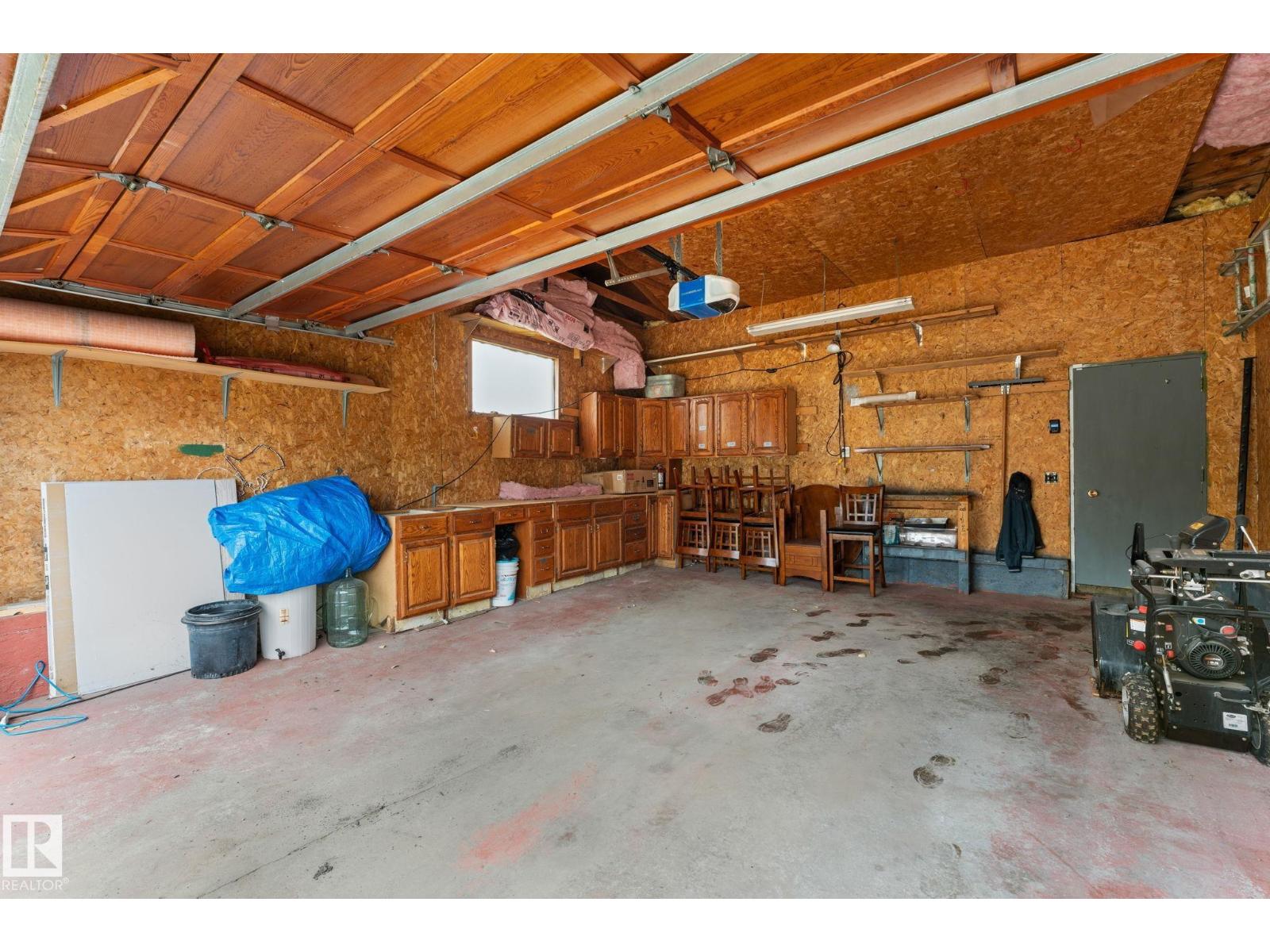 220 GREYSTONE TC - 30