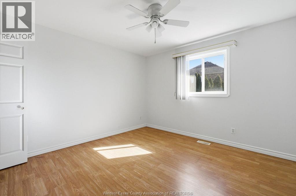 149 AMY CROFT DRIVE - 12
