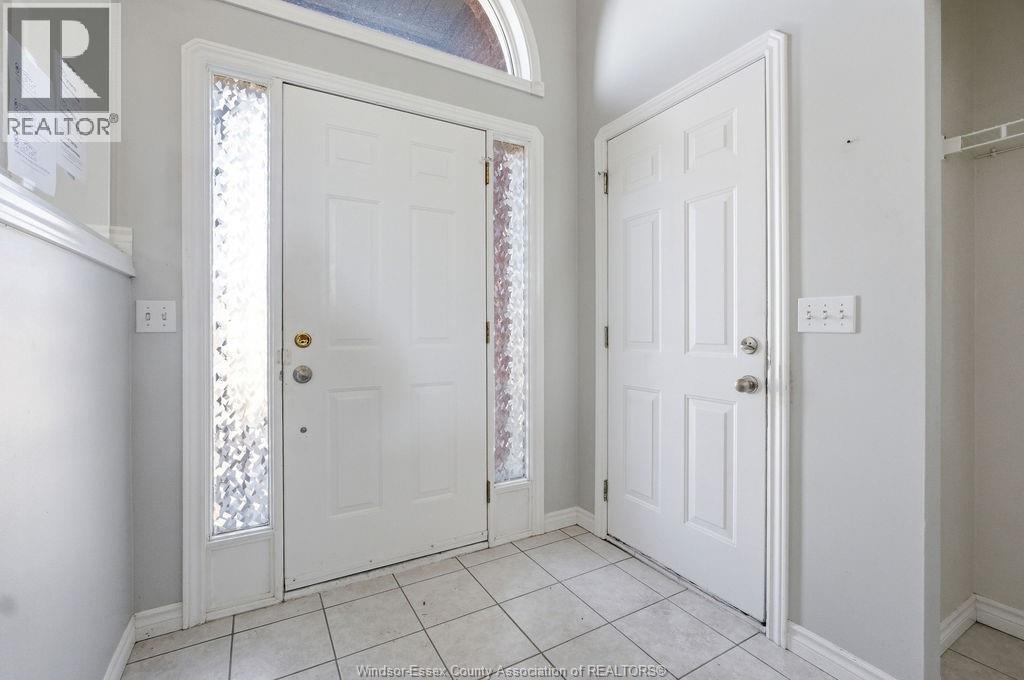 149 AMY CROFT DRIVE - 18