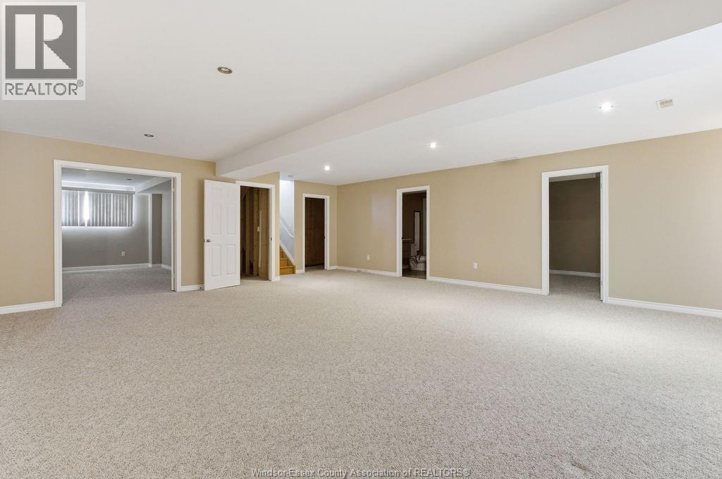 149 AMY CROFT DRIVE - 20