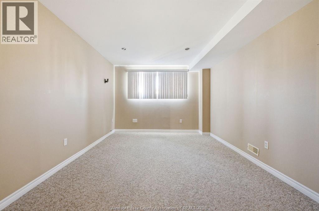 149 AMY CROFT DRIVE - 21