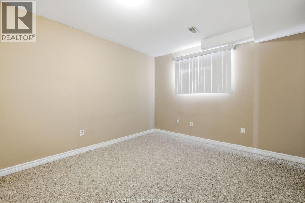 149 AMY CROFT DRIVE - 23