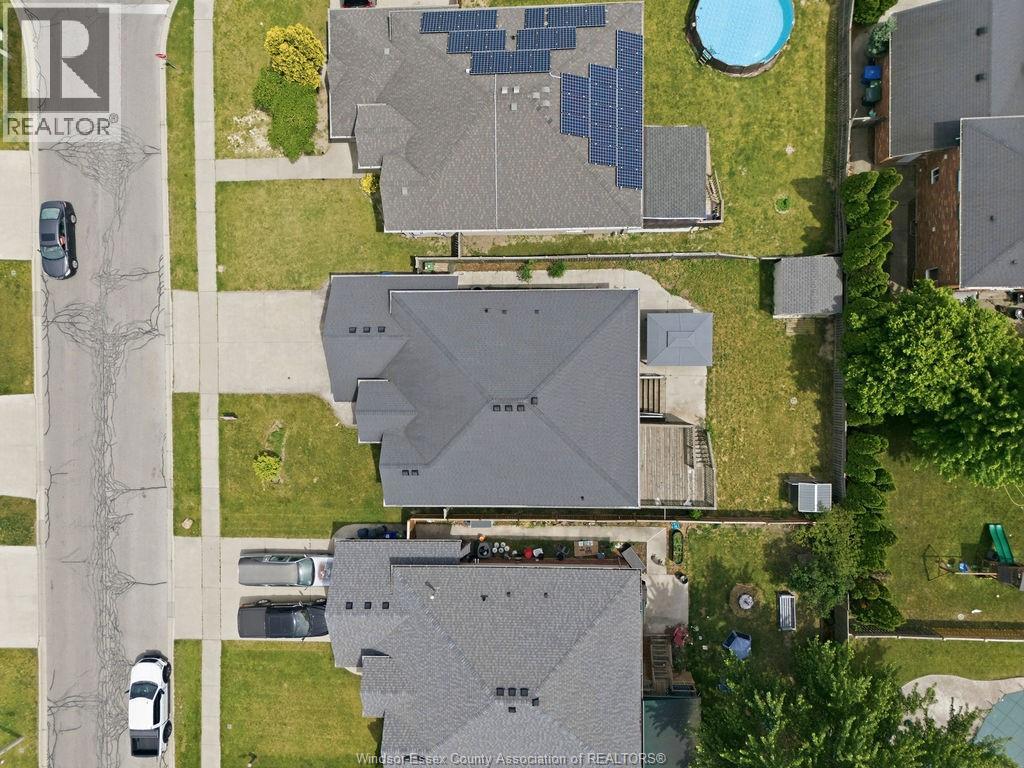 149 AMY CROFT DRIVE - 33