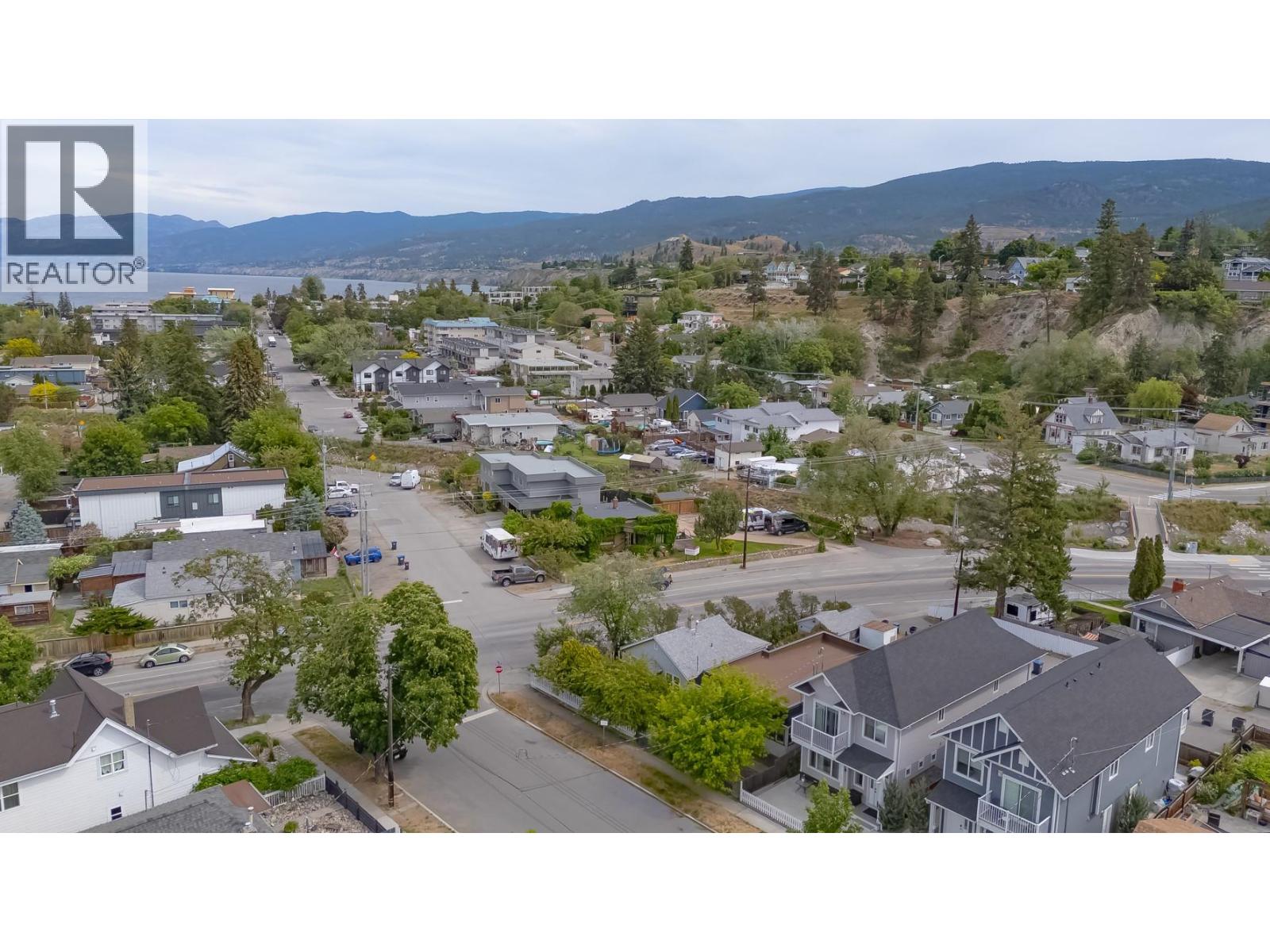 #102 424 BRAID Street - 27