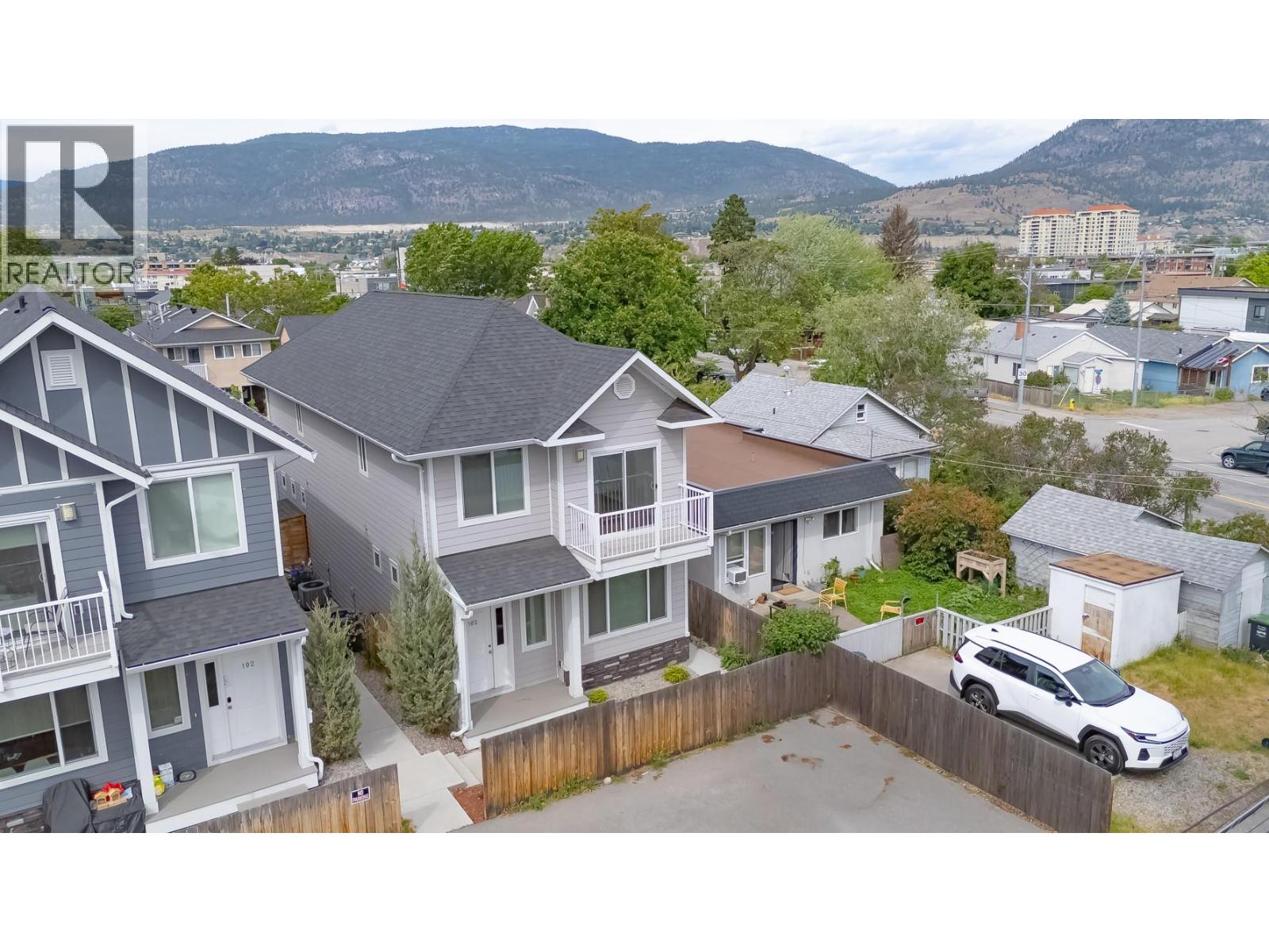 #102 424 BRAID Street - 3