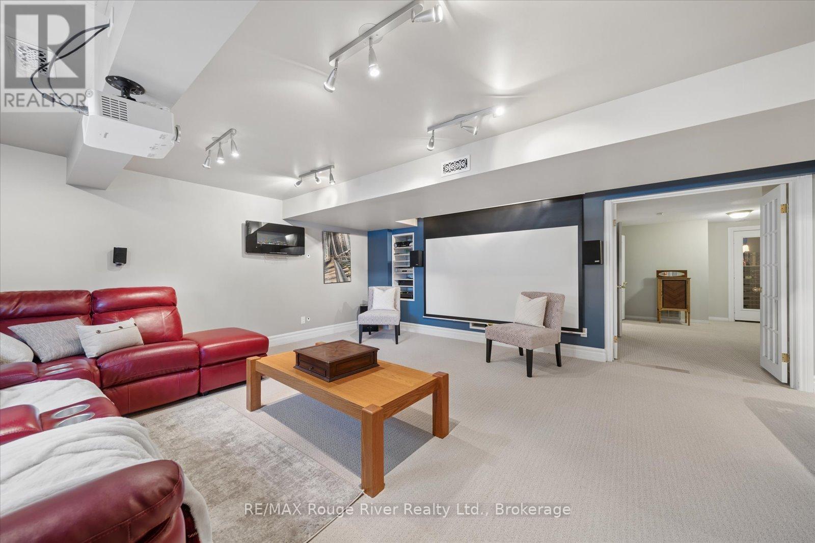 8 BRIGGS CRESCENT - 34