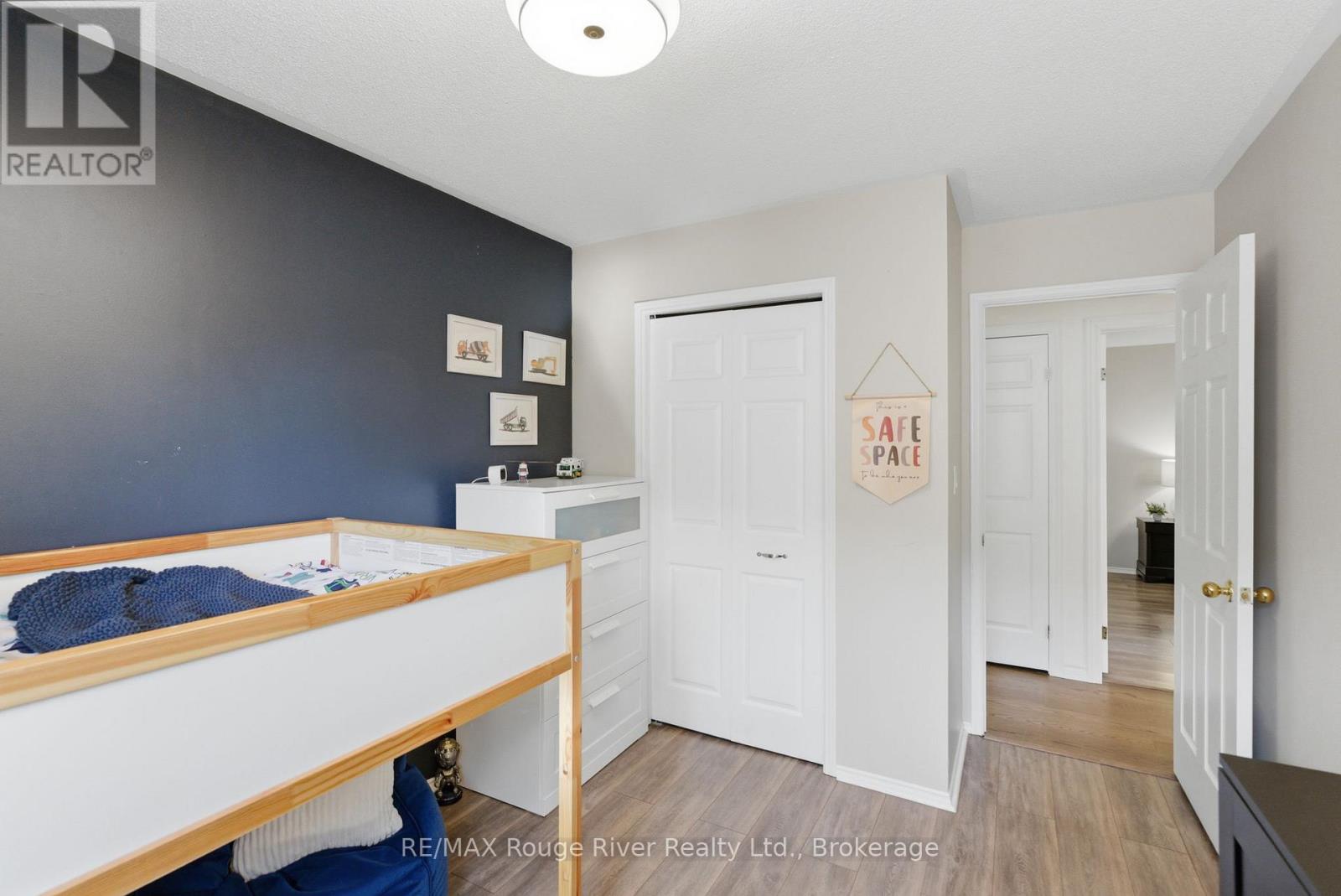 15 LAKEVIEW DRIVE - 25