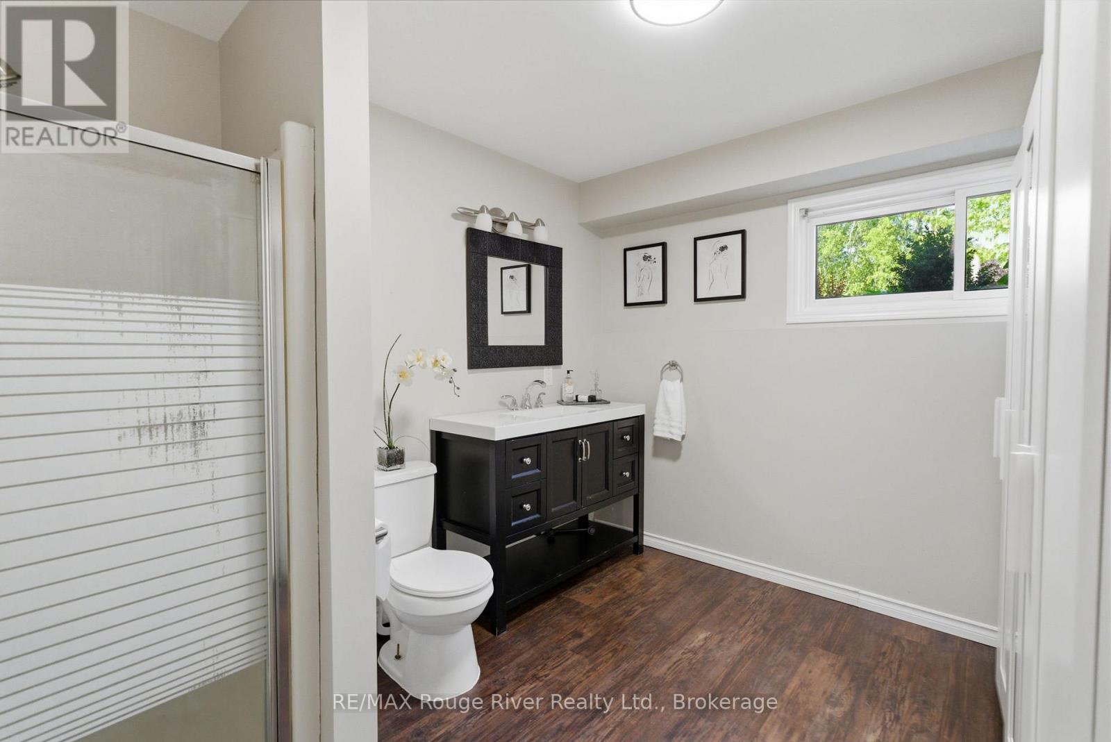 15 LAKEVIEW DRIVE - 27