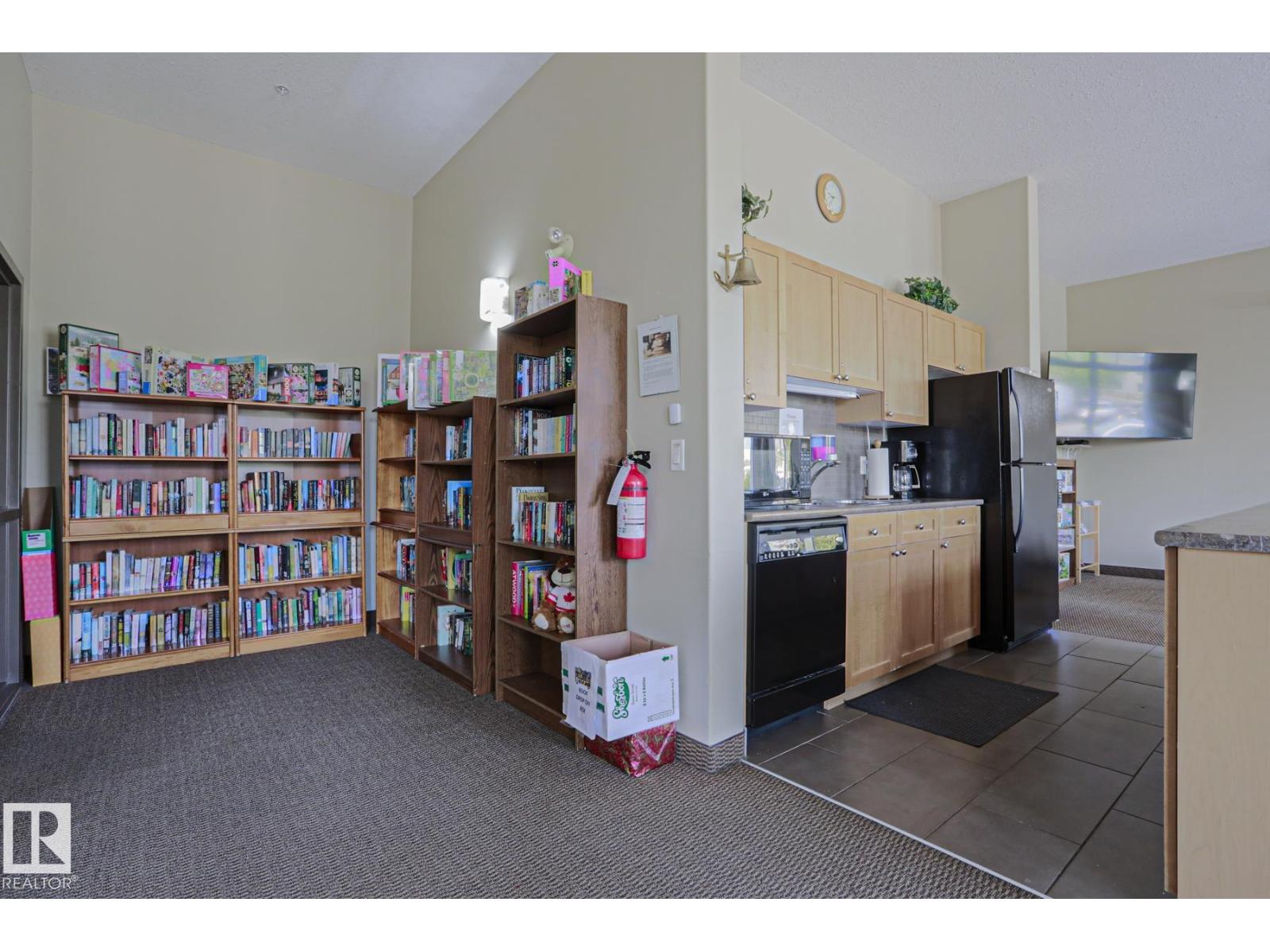 #117 160 MAGRATH RD NW - 21