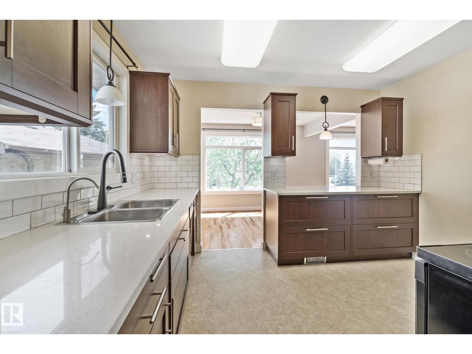 2730 138A AV NW - 14