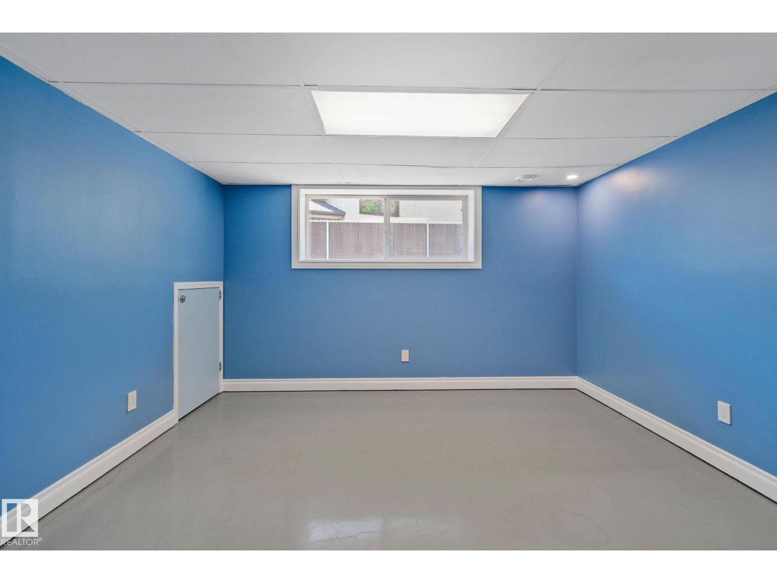 2730 138A AV NW - 32