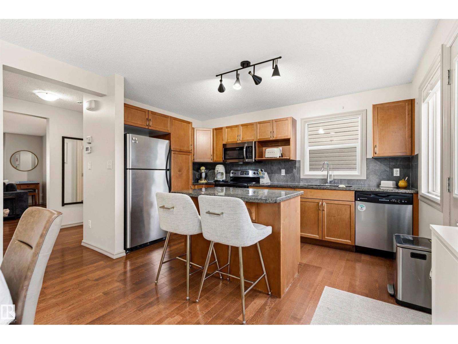 14807 141 ST NW - 19