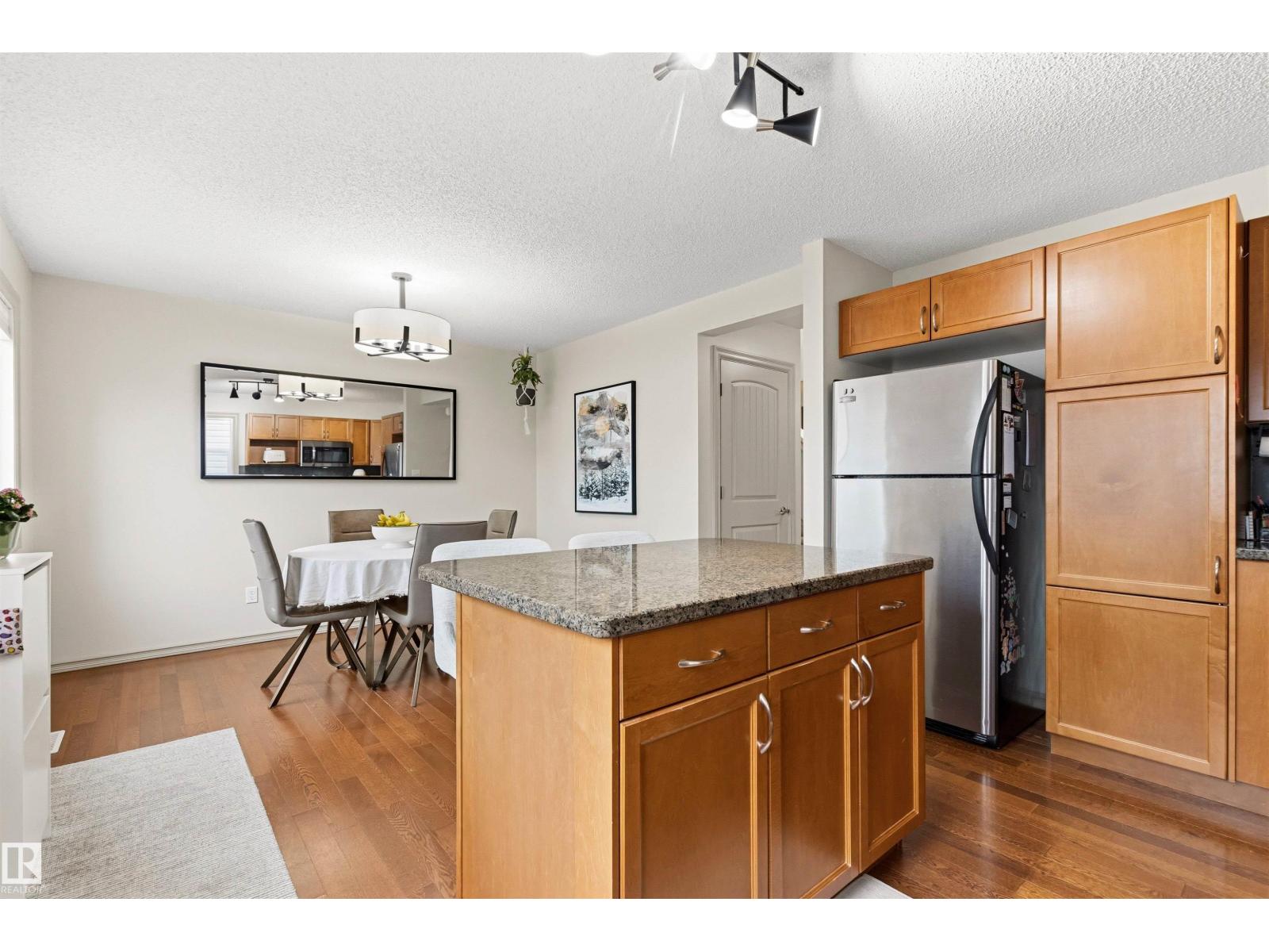 14807 141 ST NW - 22