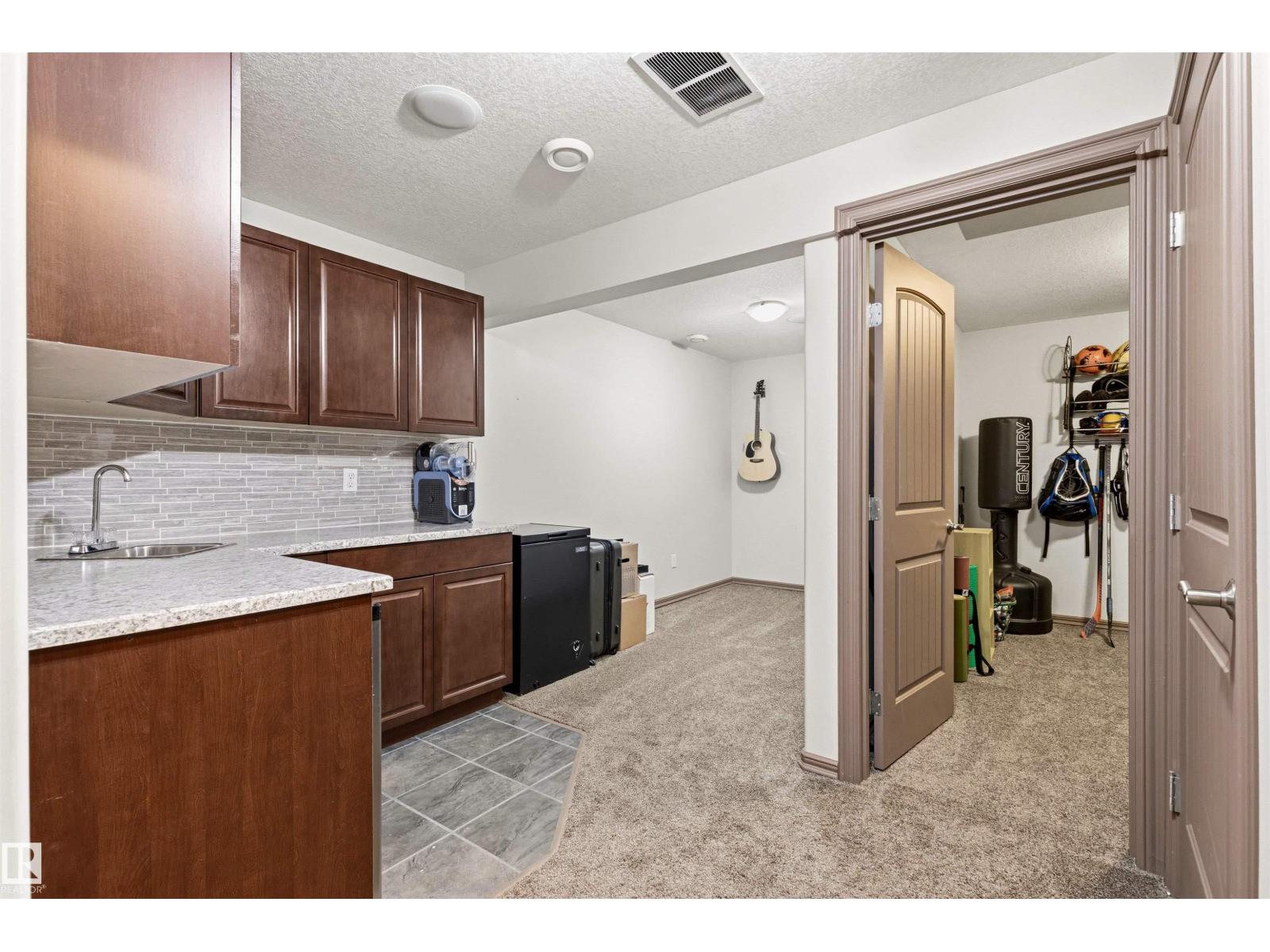 14807 141 ST NW - 45