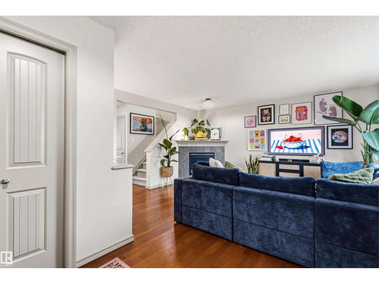 14807 141 ST NW - 5