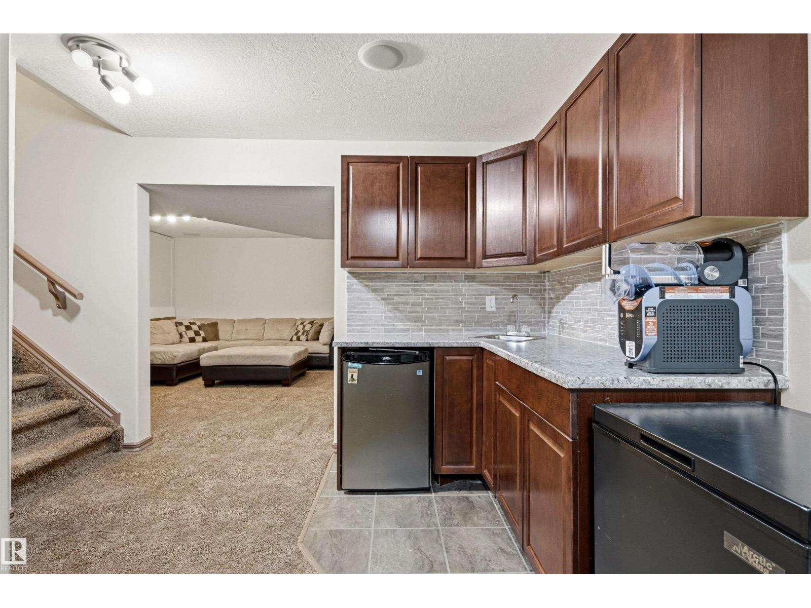 14807 141 ST NW - 47