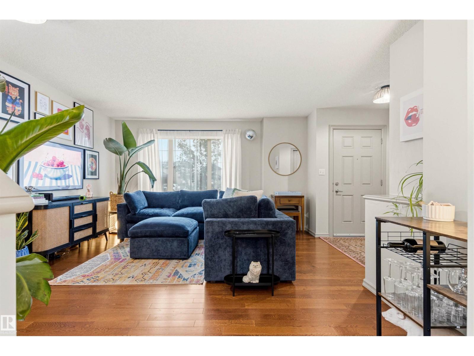 14807 141 ST NW - 8