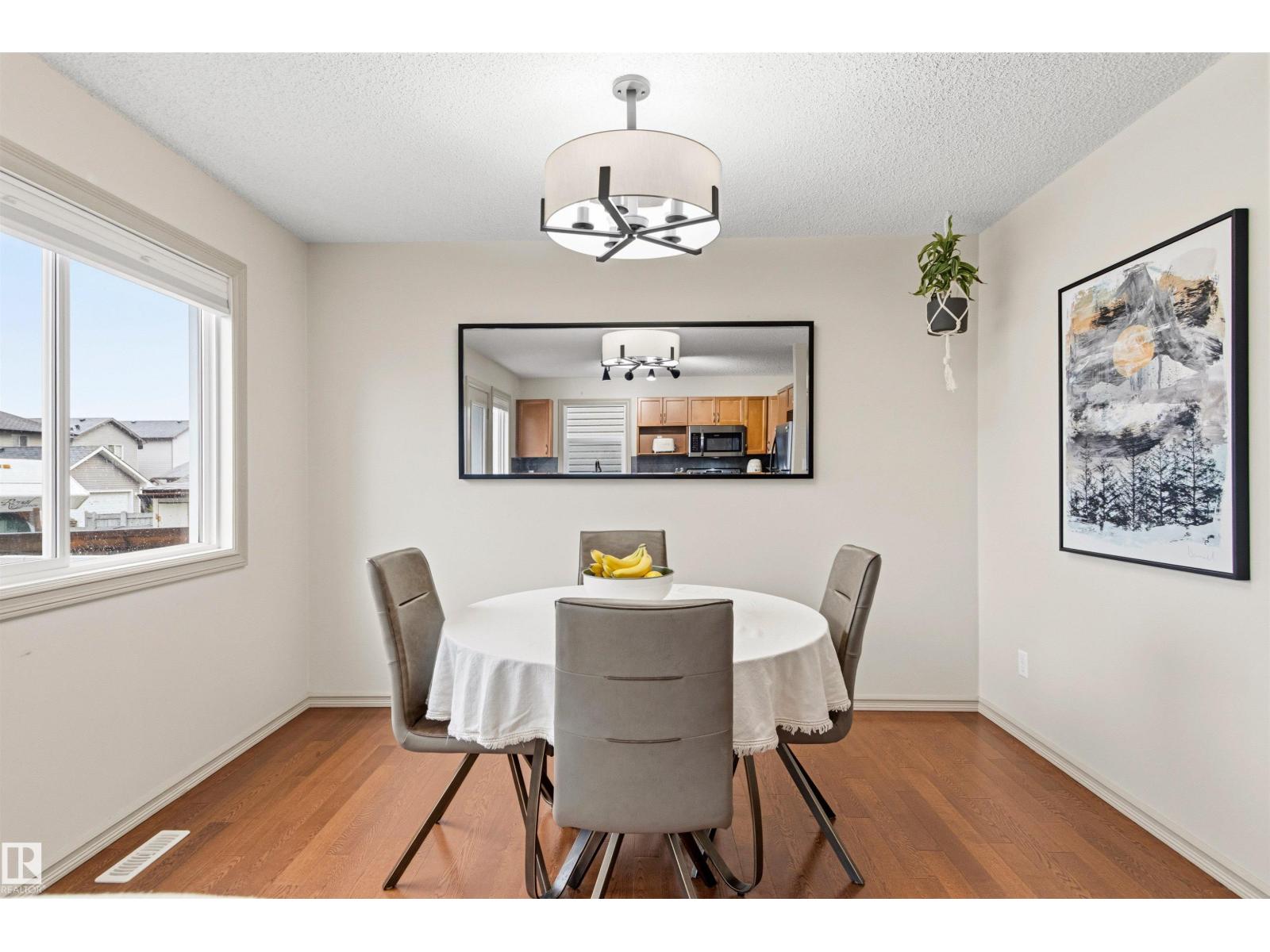 14807 141 ST NW - 25