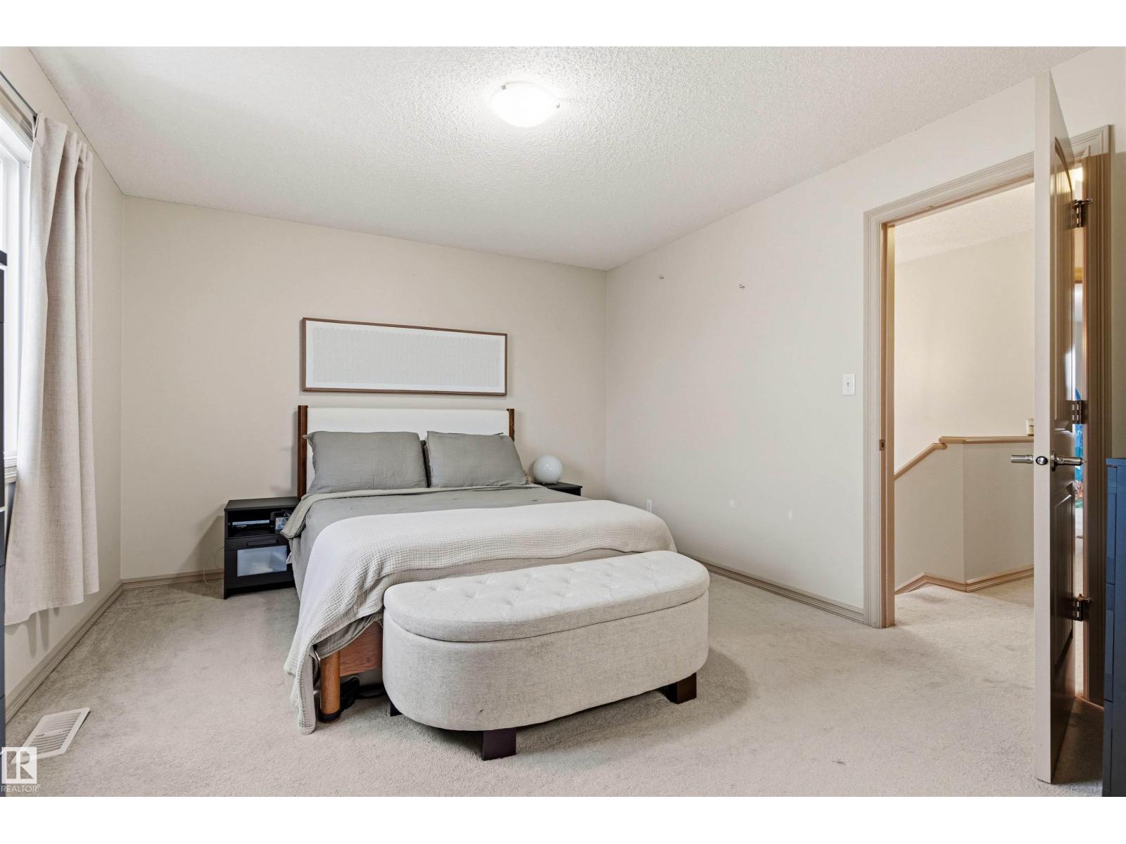 14807 141 ST NW - 35