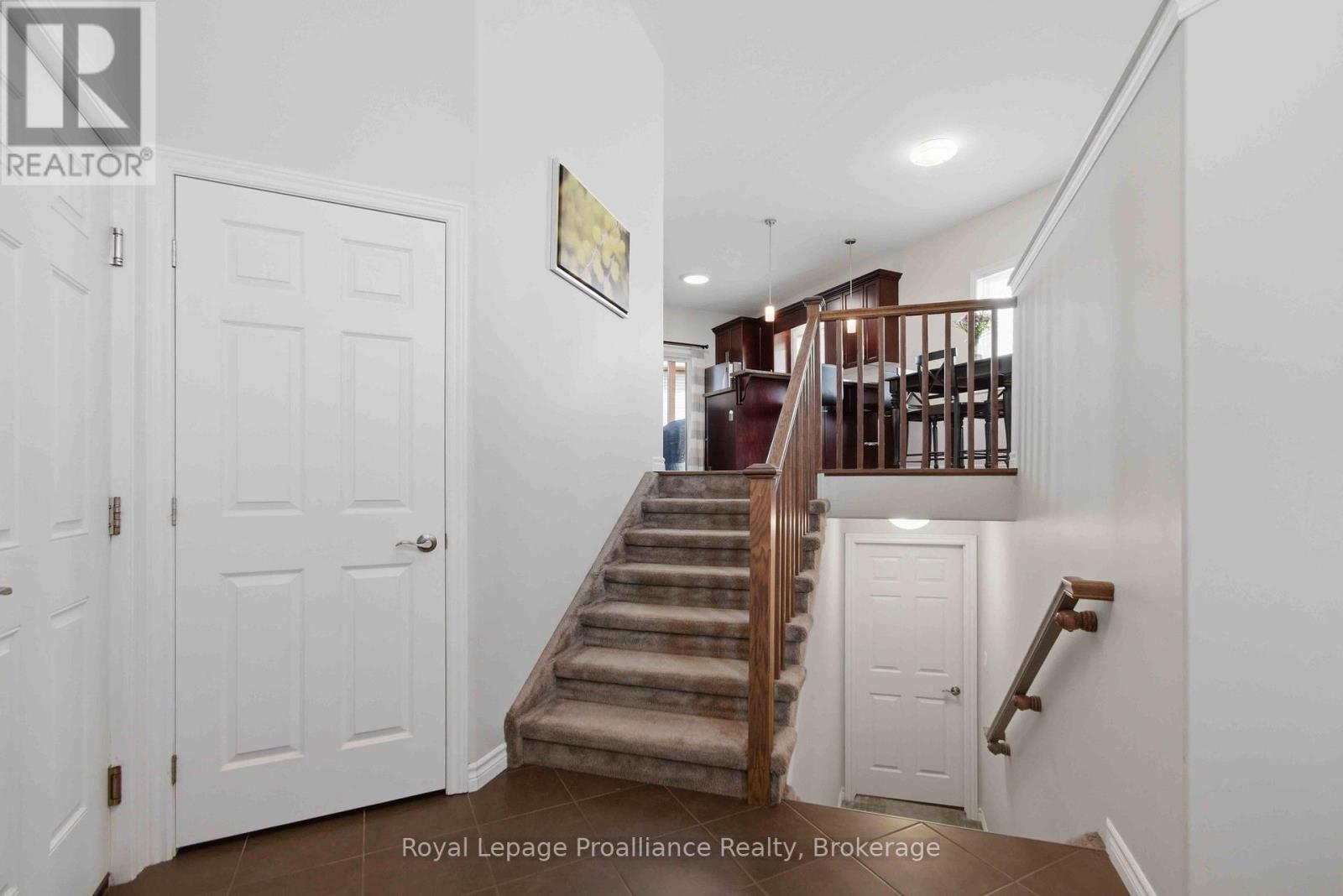 5 WALNUT DRIVE - 16
