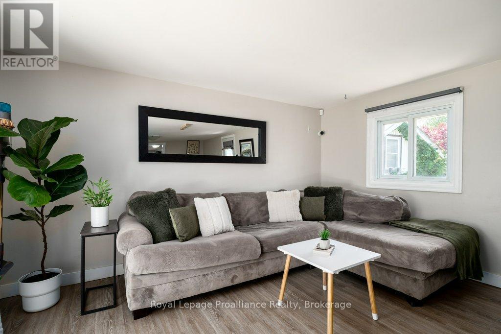 327 SIDNEY STREET - 12