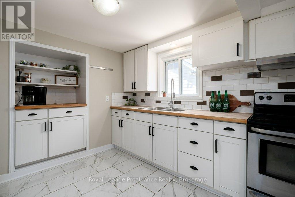 327 SIDNEY STREET - 15