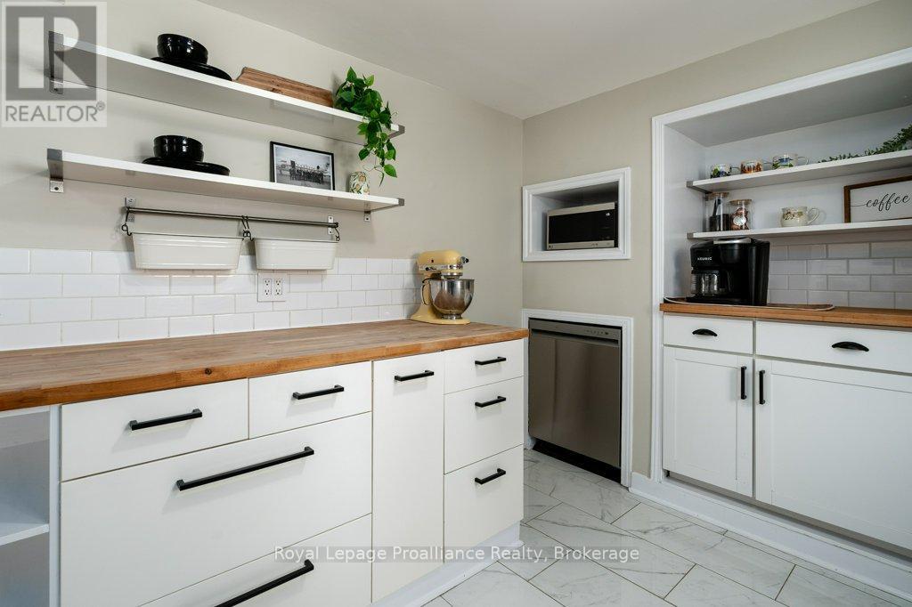 327 SIDNEY STREET - 16