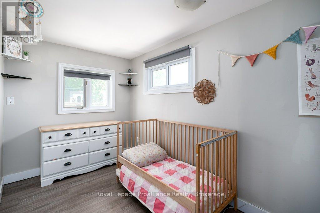 327 SIDNEY STREET - 27