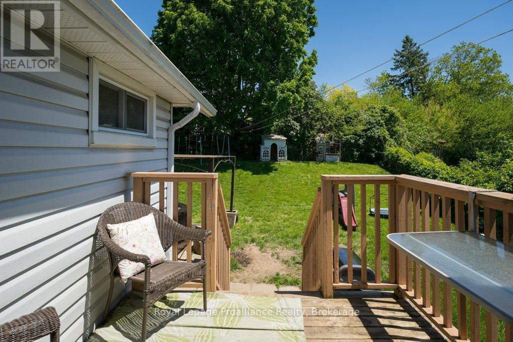 327 SIDNEY STREET - 44