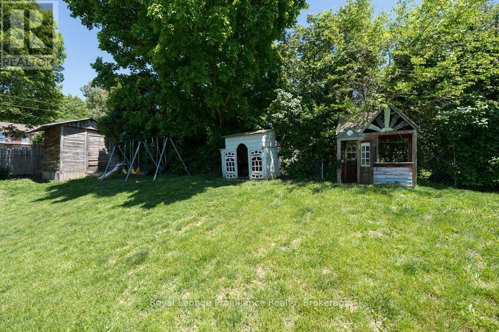 327 SIDNEY STREET - 48