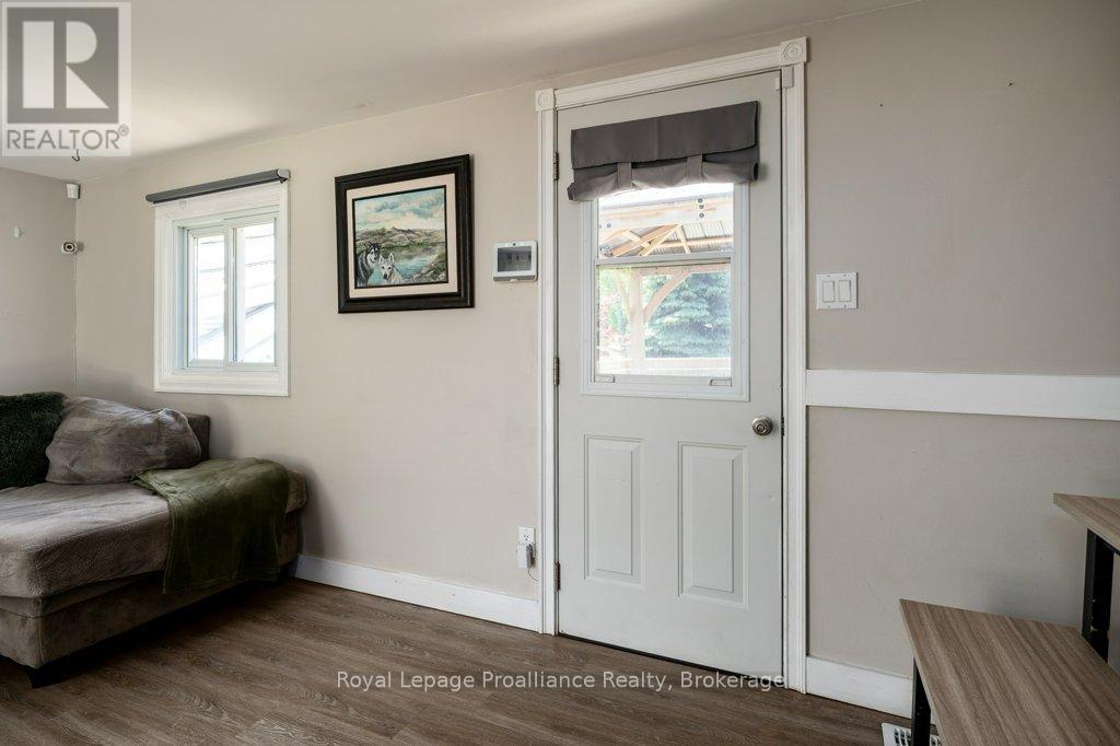 327 SIDNEY STREET - 9
