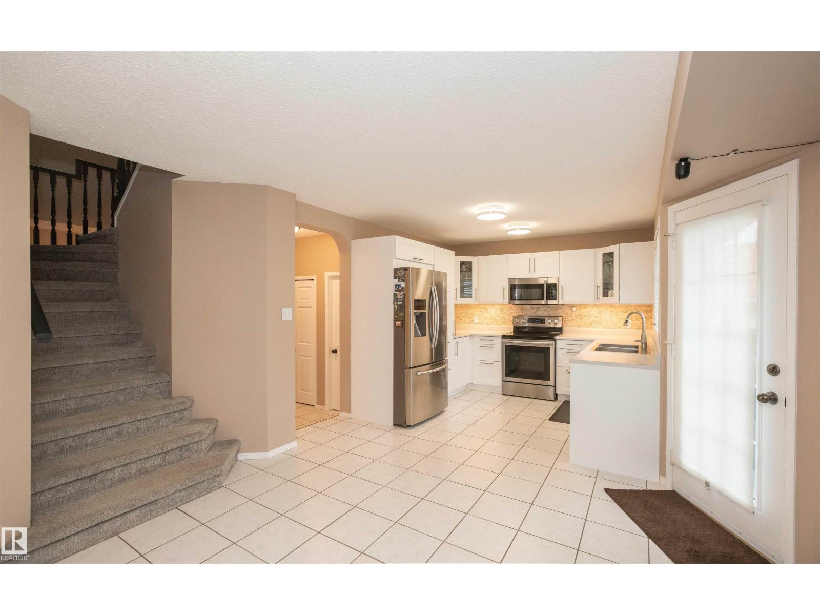 10739 109 AV — photo 11