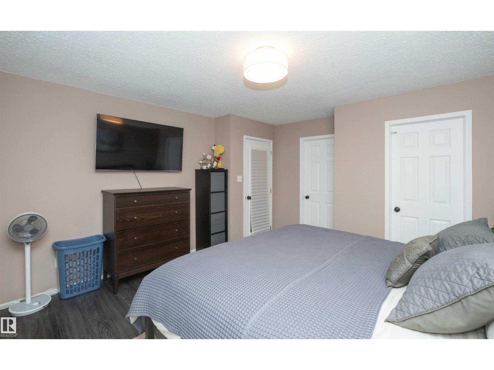 10739 109 AV — photo 32