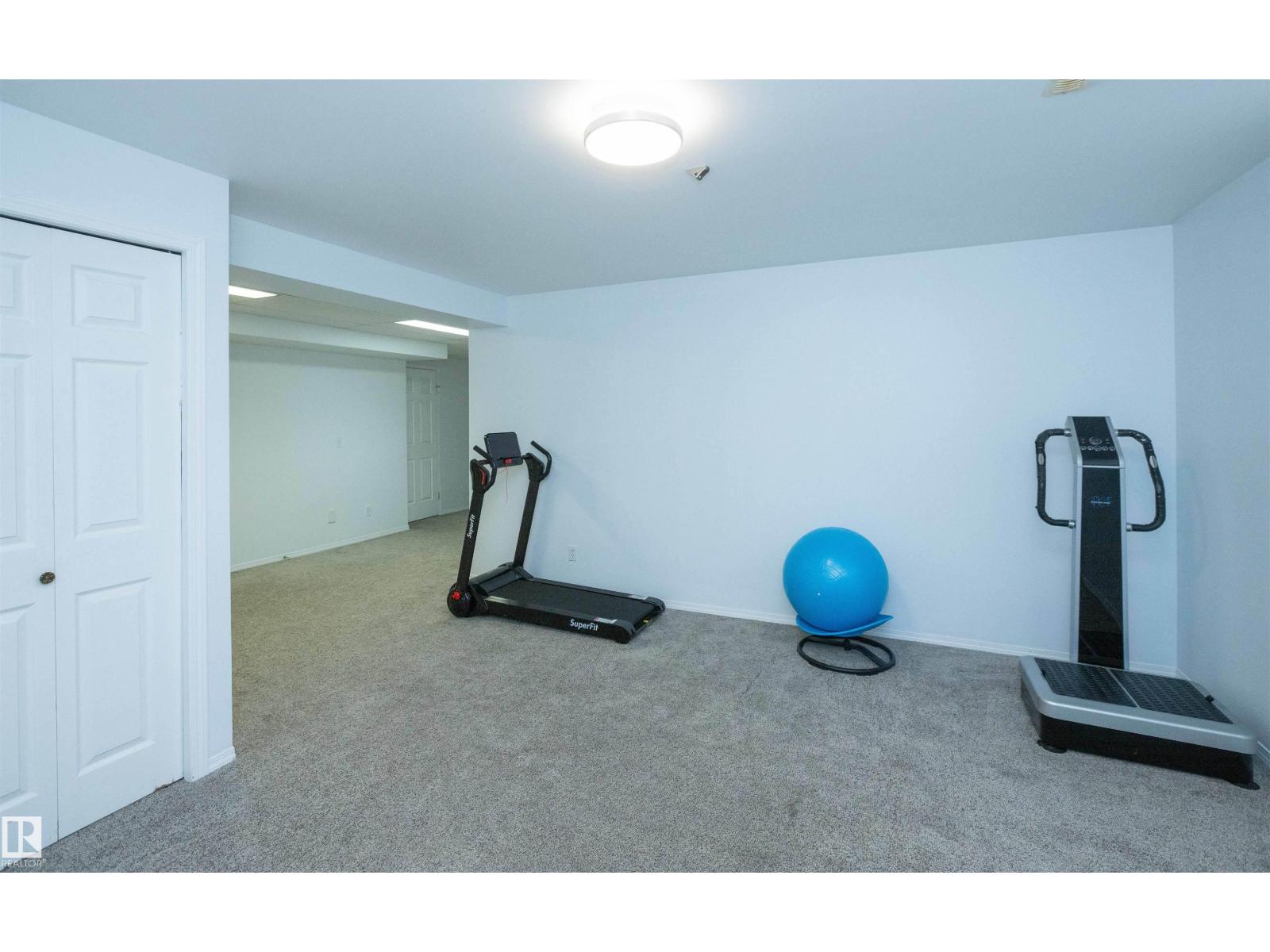 10739 109 AV — photo 52