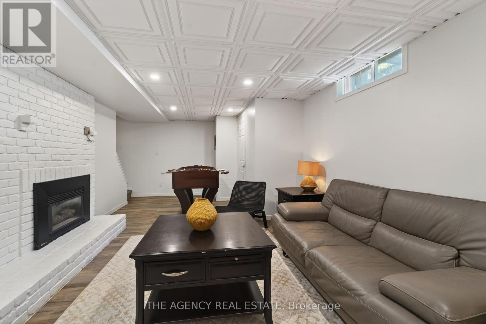 7904 KATHARINE CRESCENT - 27