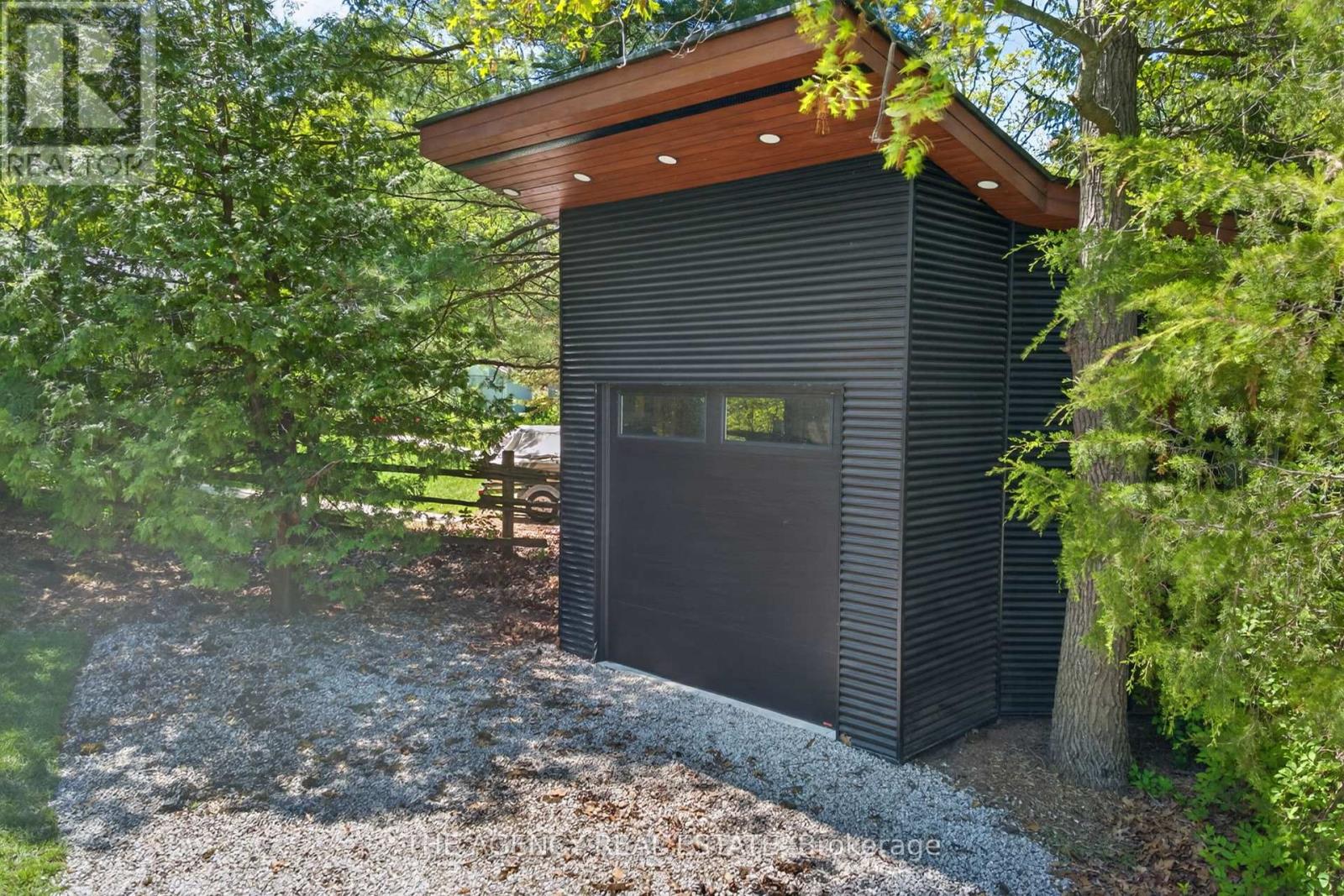 7904 KATHARINE CRESCENT - 3