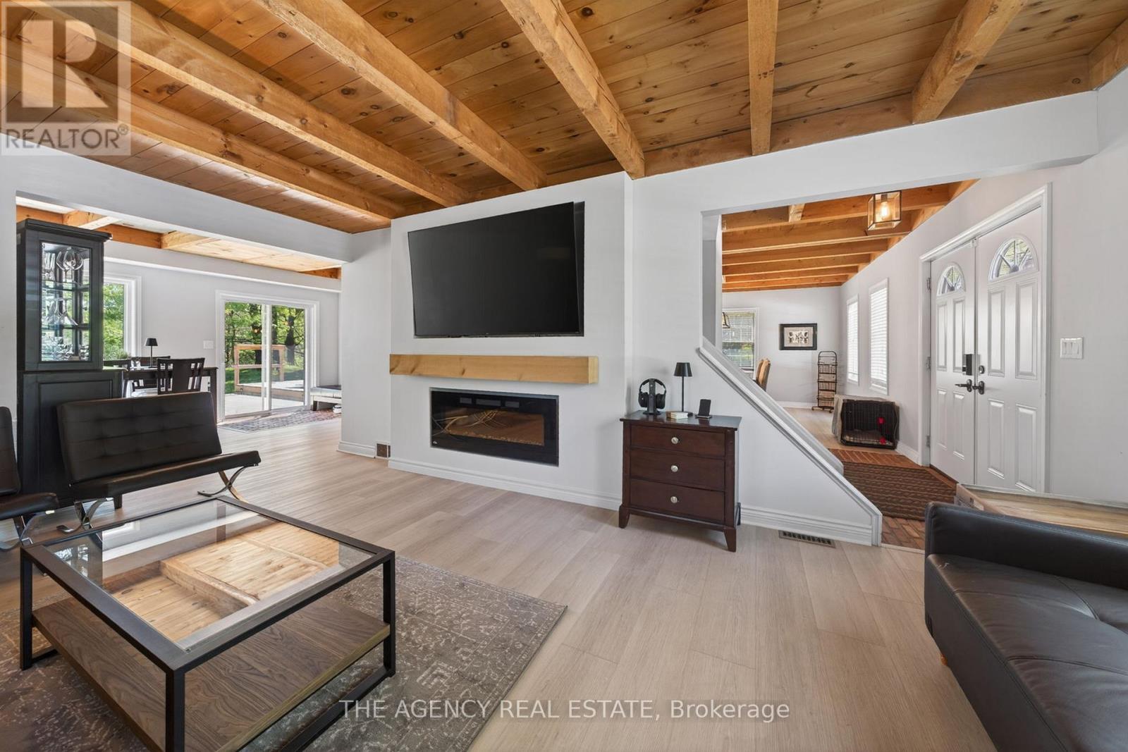 7904 KATHARINE CRESCENT - 5