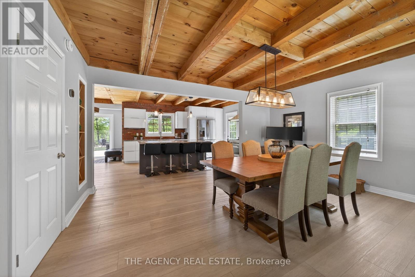 7904 KATHARINE CRESCENT - 7
