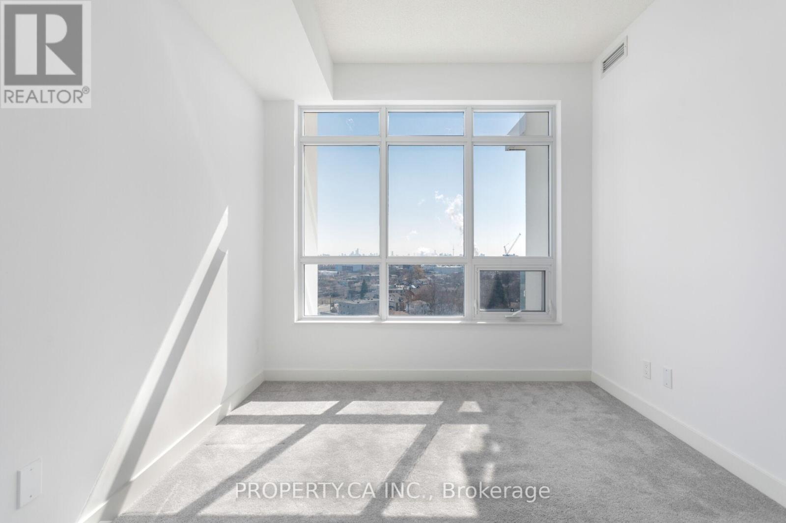#1102 10 WILBY CRESCENT - 17