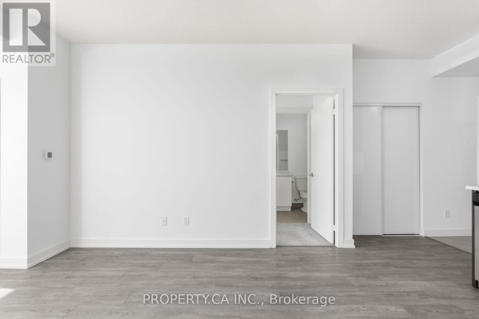 #1102 10 WILBY CRESCENT - 19